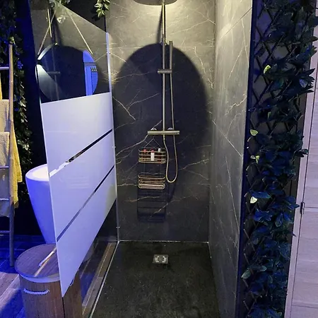 Couette-café Lov'&spa Pont-a-Vendin