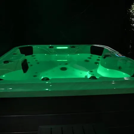 Frühstückspension Lov'&spa 3*